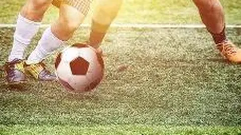 曼联大规模裁员200人，预算减少3600万英镑，但面临高额补偿金挑战。